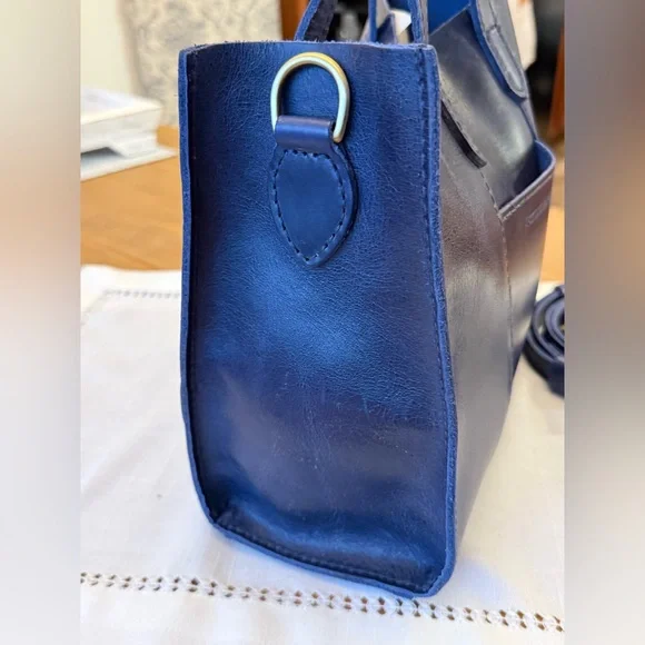 Lola Crossbody Tote by Portland Leather in Midnight Navy with adjustable straps - Picture 8 of 12